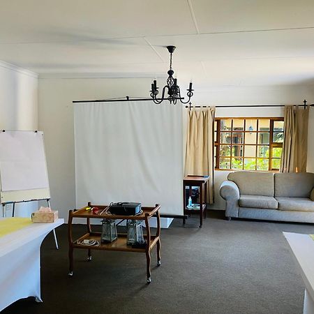 Greenleaf Guest Lodge Bloemfontein Exteriör bild